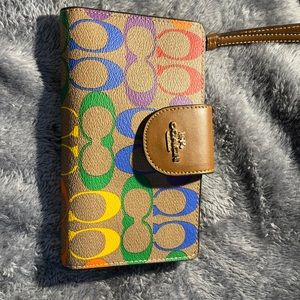 COACH RAINBOW SIGNATURE CANVAS PRIDE WALLET/WRISTLET/PHONE HOLDER **rare style**